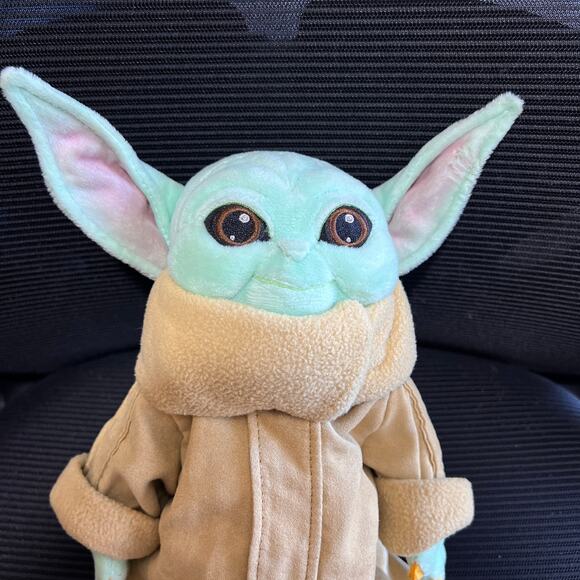 Disney Star Wars The Mandalorian Grogu The Child Baby Yoda Plush 11" - Picture 4 of 14